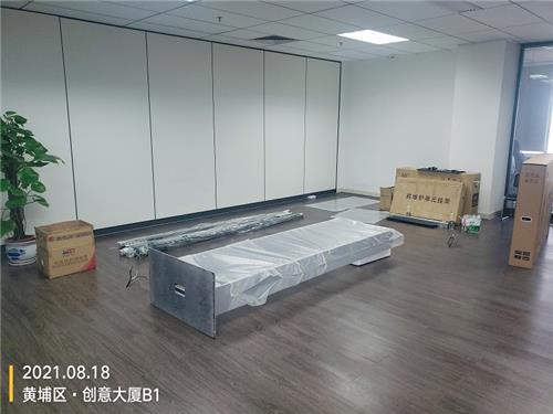 【安装现场】立式55寸双屏拼接-红外触摸-滑轨屏